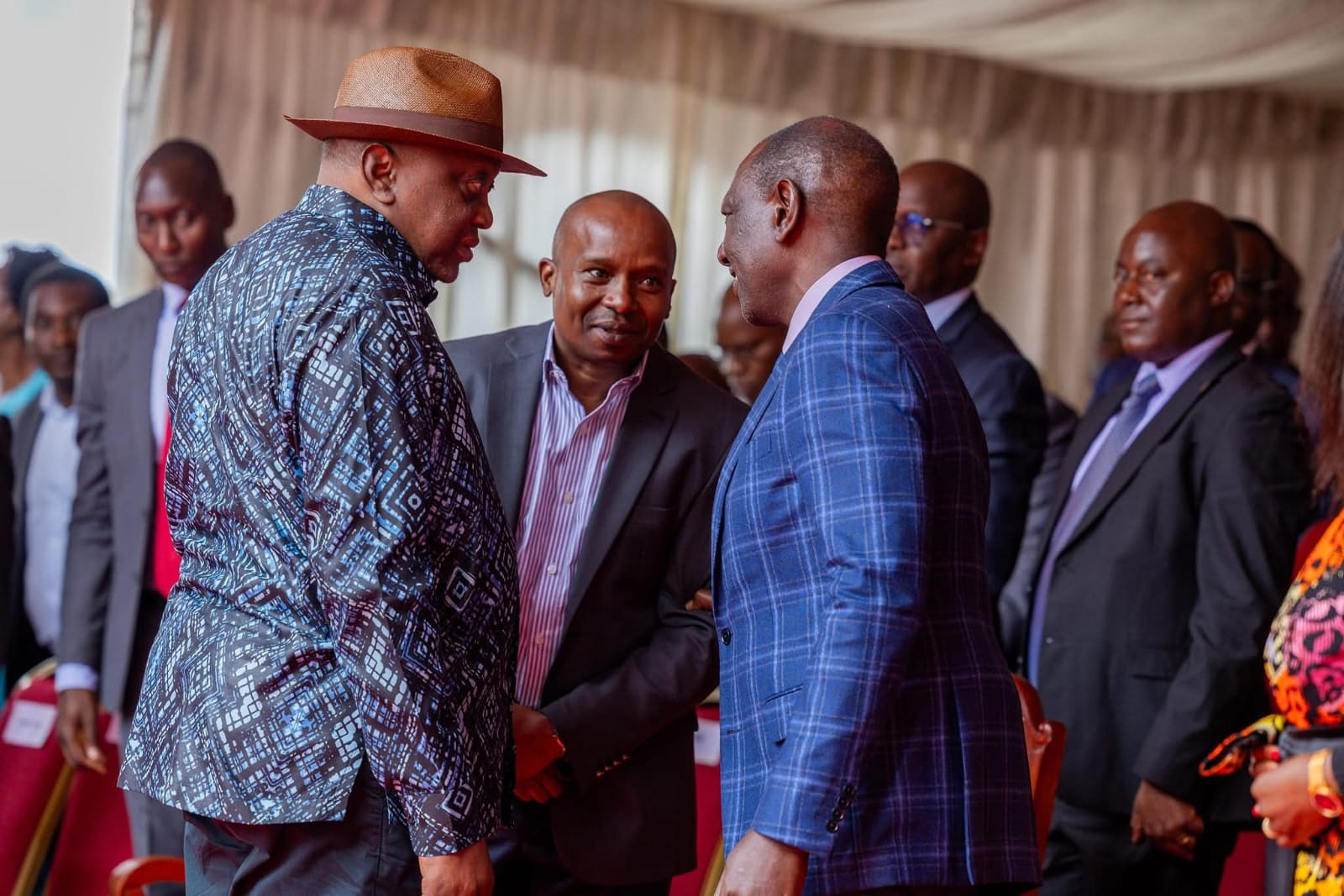 RUTO HONOURS UHURU AMID CABINET ONSLAUGHT