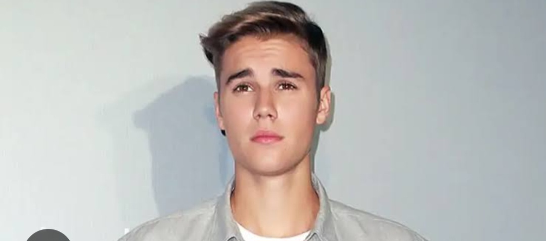 JUSTIN BIEBER RETURNS WITH NEW ALBUM 'SWAG'
