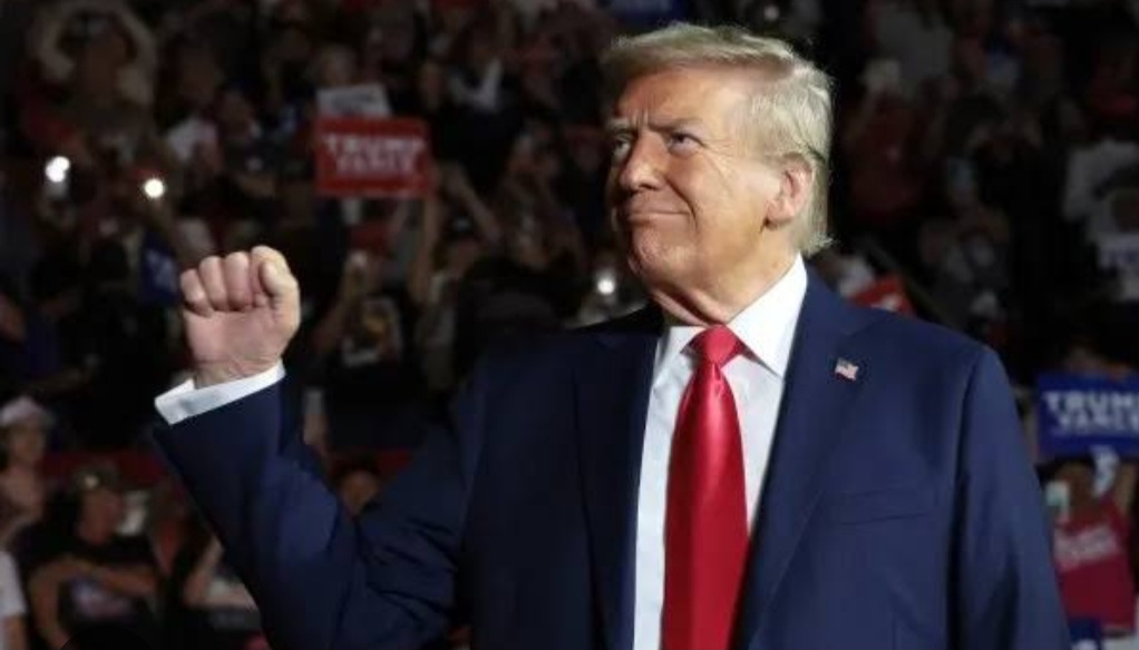TRUMP DIAGNOSED WITH CHRONIC VENOUS INSUFFICIENCY