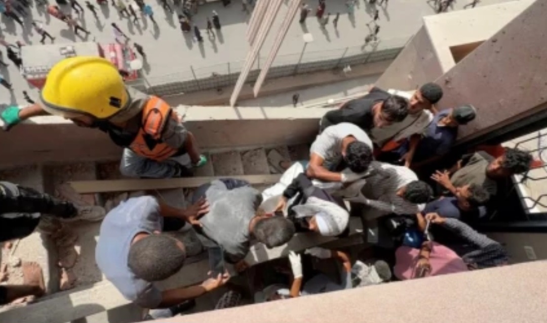 ISRAEL STRIKES GAZA HOSPITAL, KILLING AT LEAST 20 PEOPLE INCLUDING FIVE JOURNALISTS