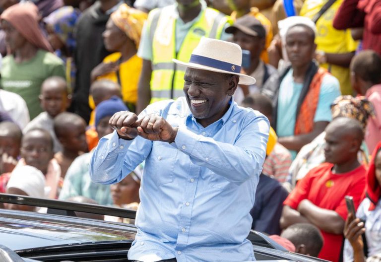 RUTO IN HOT SOUP FOR ALLEGEDLY INSULTING KALONZO