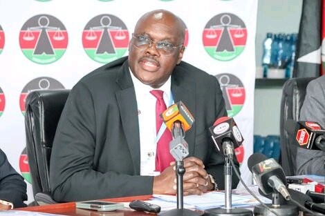 Government Probes Principal's Fees